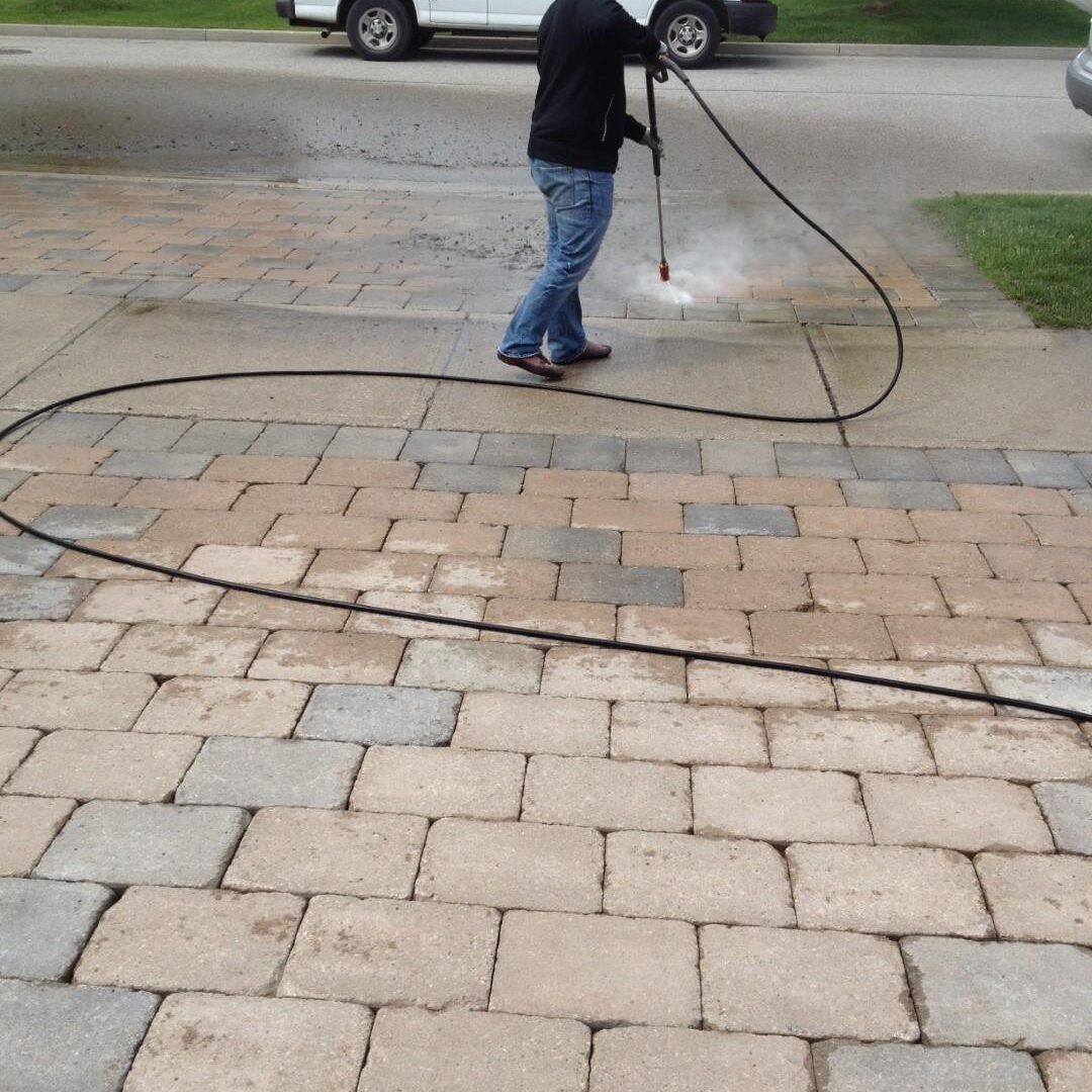 interlock driveway pressure washing