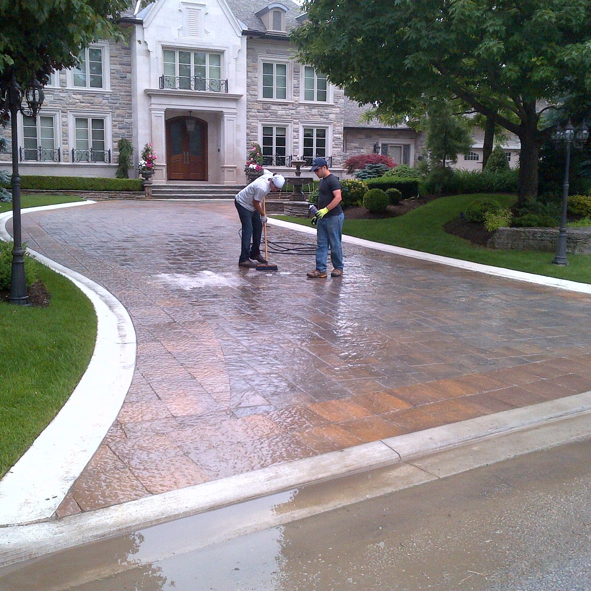 interlock driveway stain removal